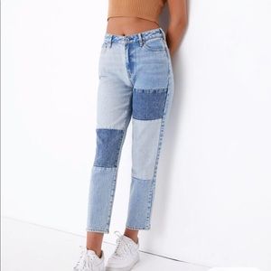Pacsun Patch On Blue Mom Jeans READ DESCRIPTION